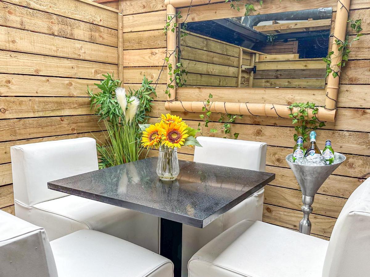 The Sea Lounge Accomodation Бродстеърс Екстериор снимка