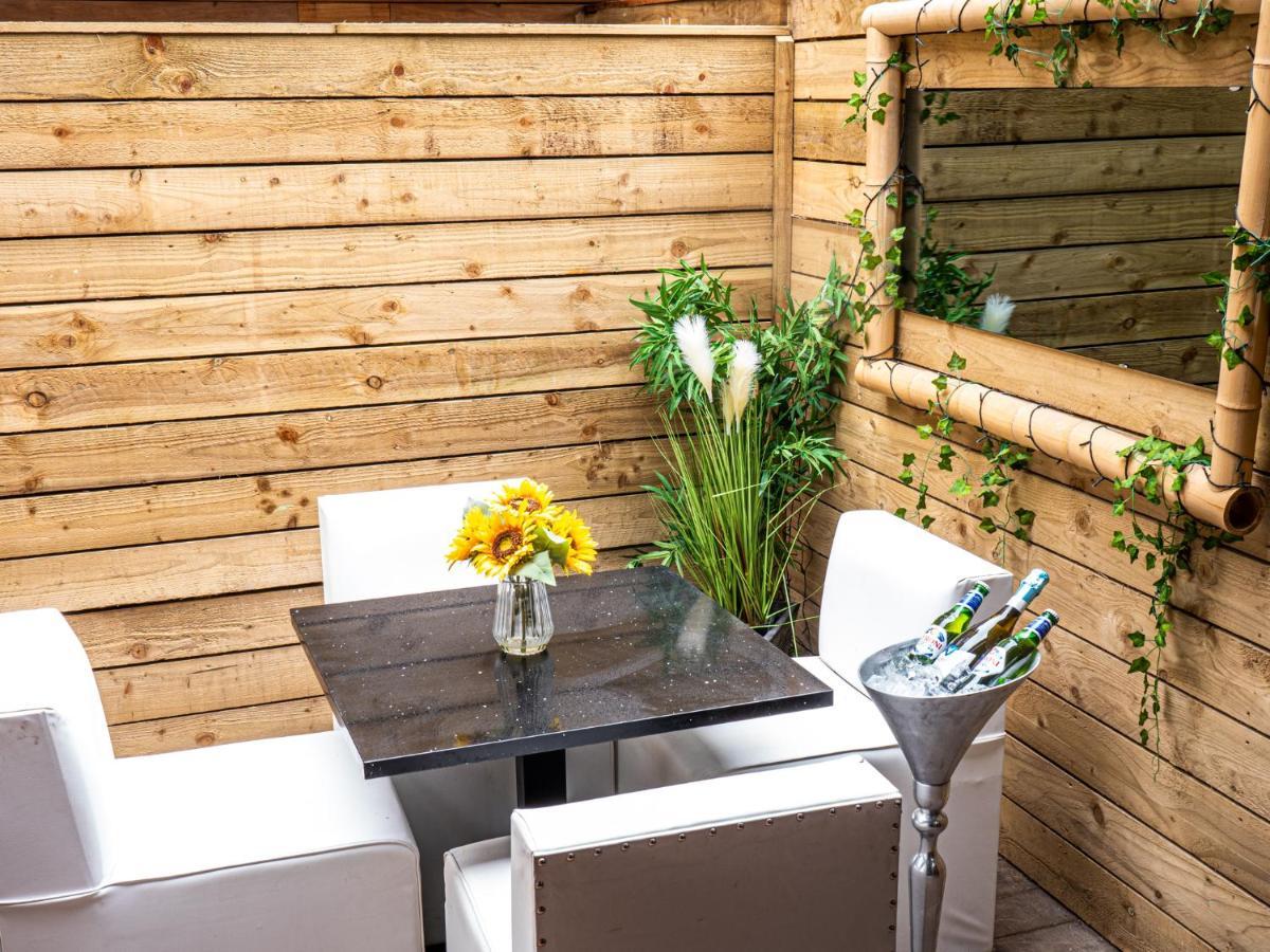 The Sea Lounge Accomodation Бродстеърс Екстериор снимка